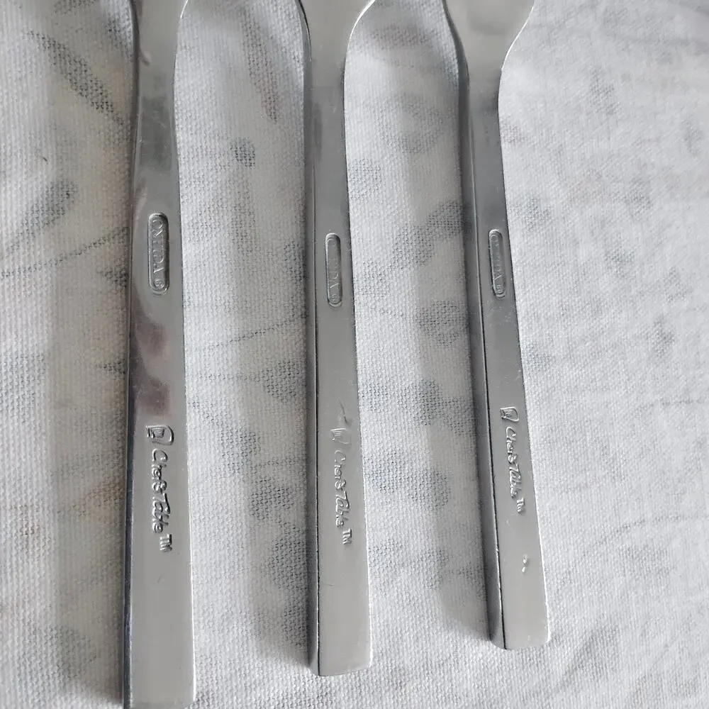 3 Oneida Chef's Table Dinner Forks Stainless 7 7/8